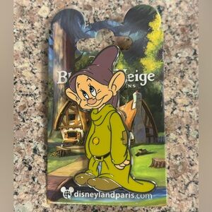 Disneyland Paris Pin Dopey Dwarf,(Snow White) OE